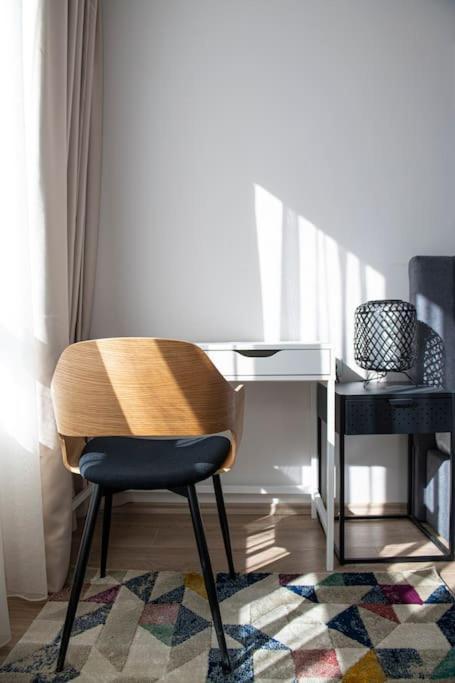 Madrid: A Modern 2-Bedroom Apartment With Parking ソフィア エクステリア 写真